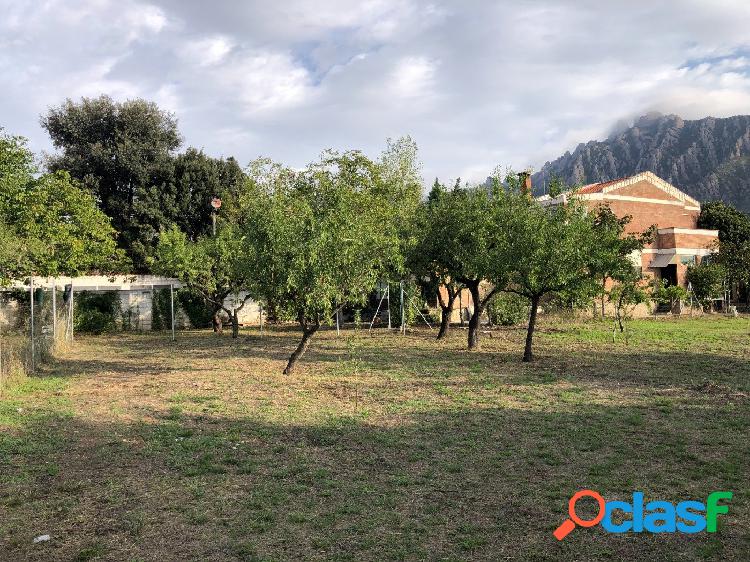 TERRENO EN COLLBATO CON IMPRESIONANTES VISTAS A MONTSERRAT