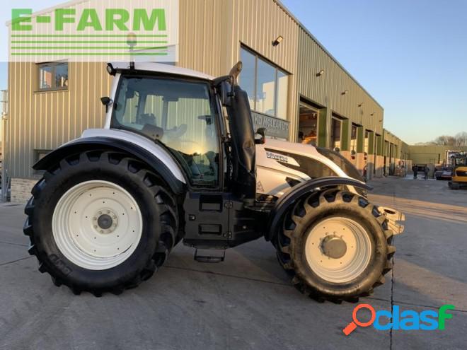 Valtra t214 direct tractor (st15597)