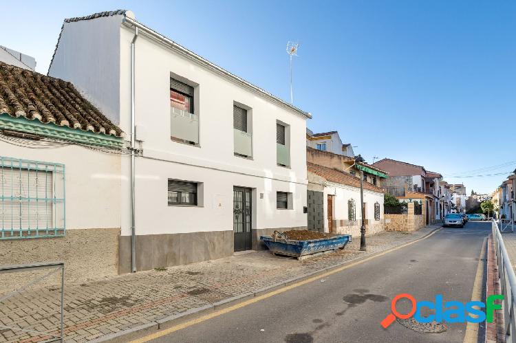 Venta de casa reformada en Og\xc3\xadjares (Granada)