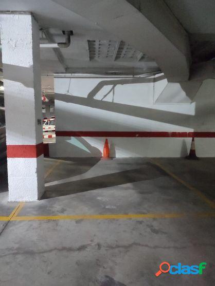 AMPLIA PLAZA DE PARKING EN SANTA ROSA