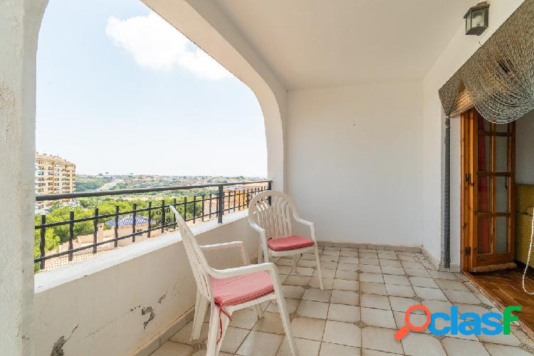 APARTAMENTO LOS ALTOS CON PISCINA Y VISTAS DESPEJADAS