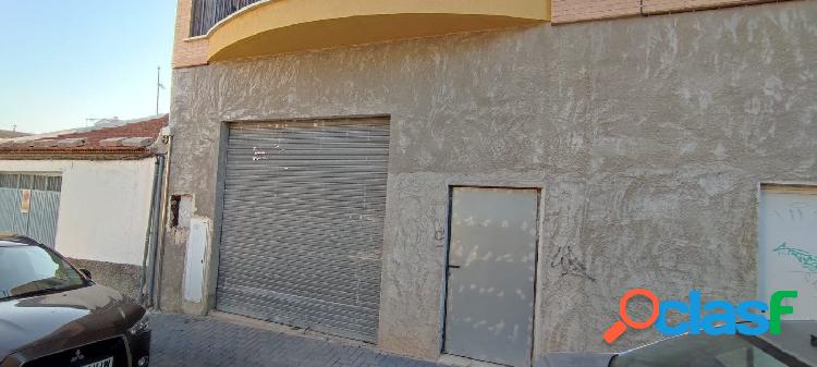 BAJO COMERCIAL DE 164m2 EN SANGONERA LA SECA.