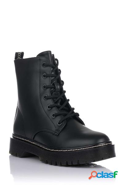 Bota militar