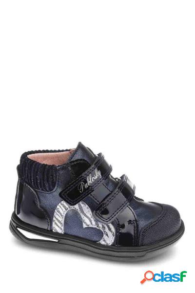 Botita de charol con doble velcro