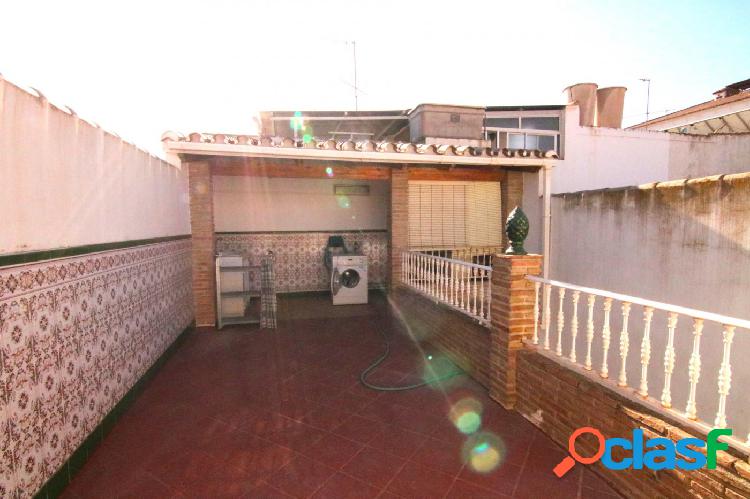 CASA ADOSADA 4 HAB Y 3 BA\xc3\x91OS, EN BUENA ZONA DE COIN