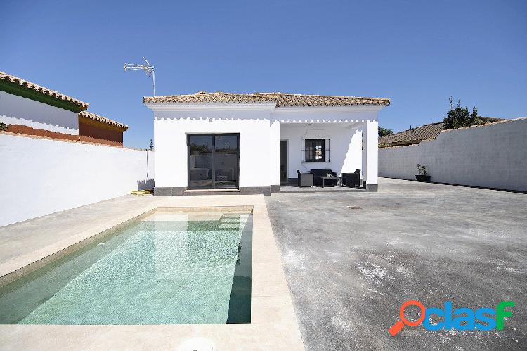 CHALET DE DISE\xc3\x91O EN CHICLANA HIPOTECABLE!!,