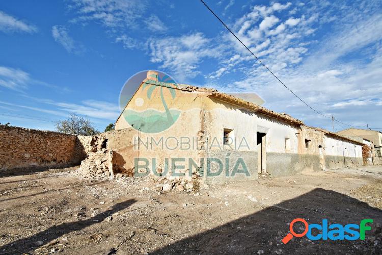 Casa a reformar en venta en La Pinilla