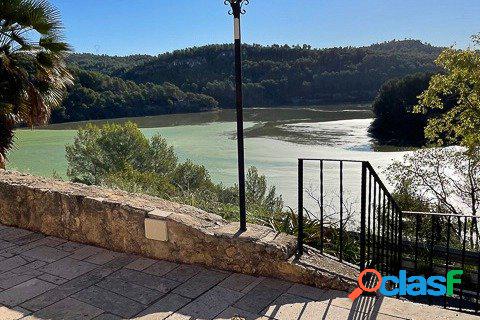 Casa en venta para reformar con vistas al Pantano de Foix