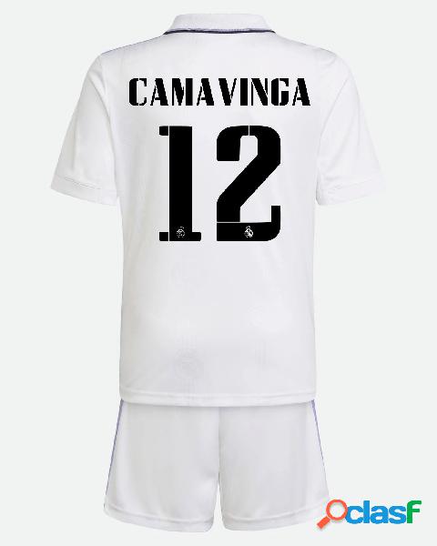 Conjunto 1ª Real Madrid 2022/2023 de Camavinga