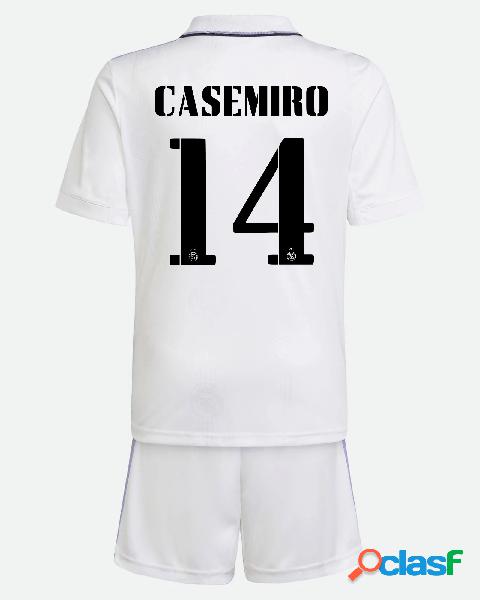 Conjunto 1ª Real Madrid 2022/2023 de Casemiro