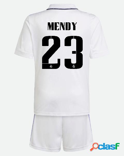 Conjunto 1ª Real Madrid 2022/2023 de Mendy