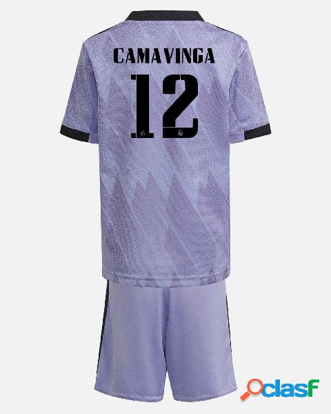 Conjunto 2ª Real Madrid 2022/2023 de Camavinga