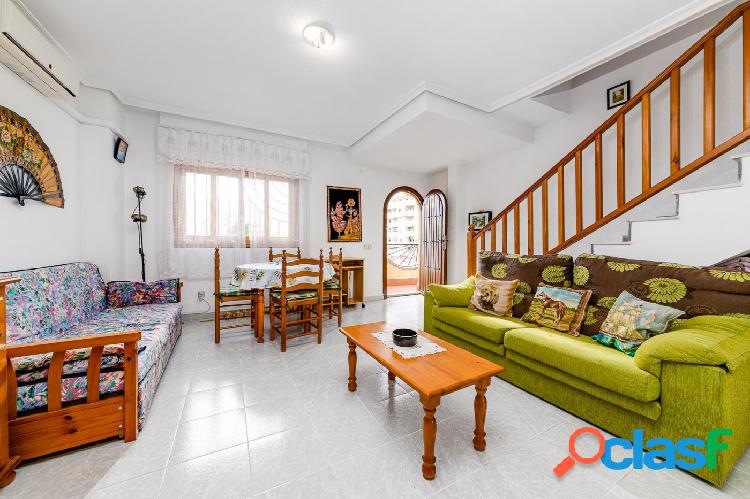 DUPLEX DE DOS DORMITORIOS EN NUEVA TORREVIEJA