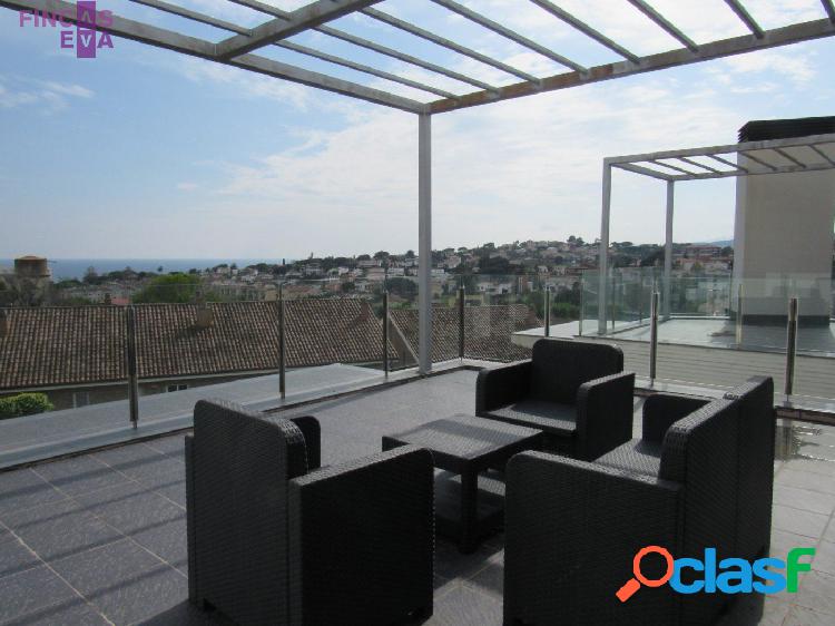 ESPECTACULAR CASA CON PISCINA Y GARAJE EN ALELLA CON DOS