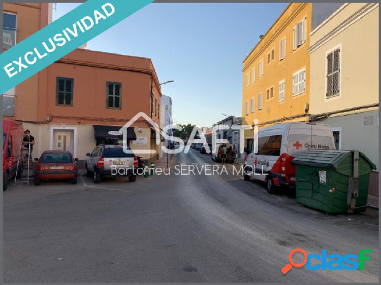 ESPECTACULAR LOCAL POLIVALENTE A 20 MTS. DEL CENTRO CON