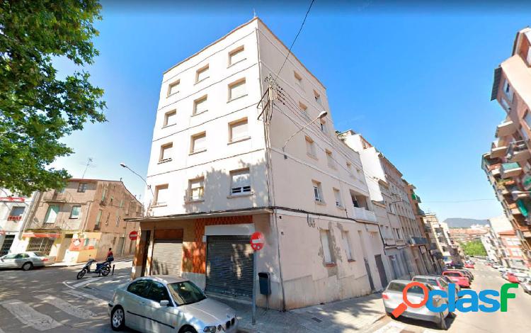 Edifici en venda a Manresa - pl. Mallorca