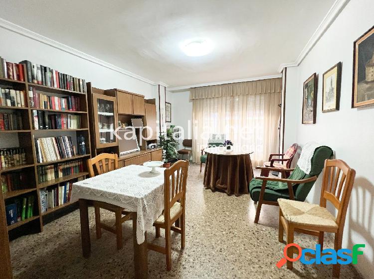 Estupendo piso en venta en la zona de San Jos\xc3\xa9 en