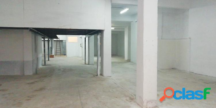 GANDIA - GRAN LOCAL/ALMAC\xc3\x89N - SE ALQUILA/SE VENDE