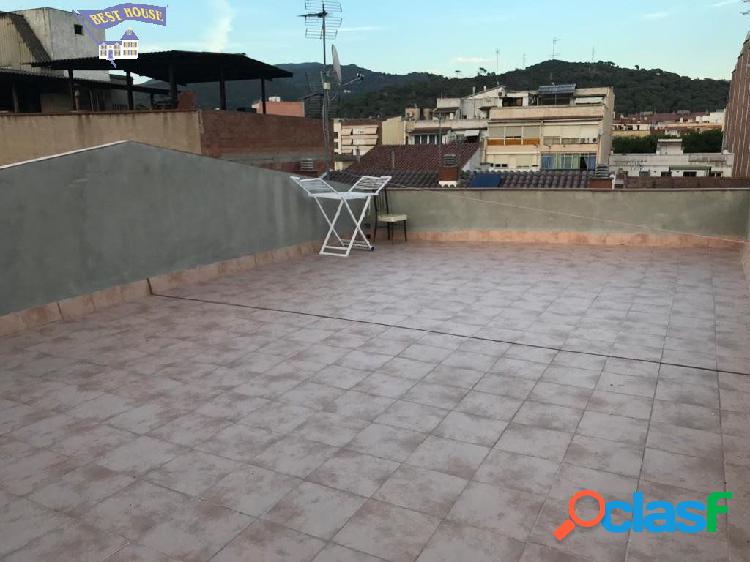 GRAN OPORTUNIDAD! 3 HABITACIONES CON TERRAZA EN MONTCADA I