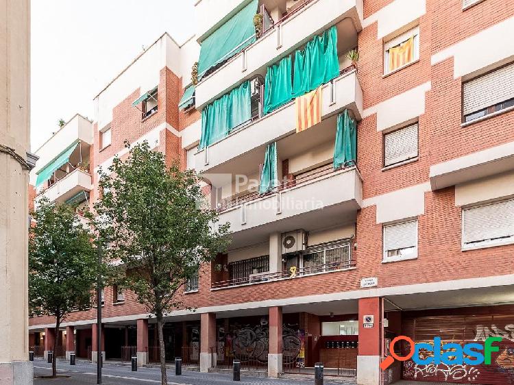 Local en venta en c. almeria, 23, Bcn-Sants, Barcelona