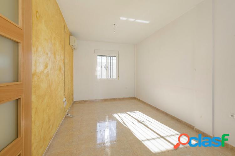 MAGNIFICA CASA EN ATARFE