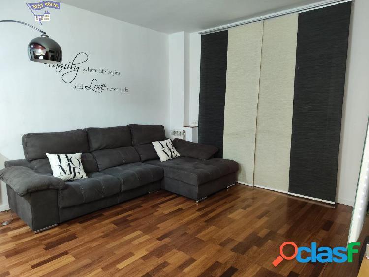 PISO DE 2 HABITACIONES 2 BA\xc3\x91OS Y PARKING, ZONA LES