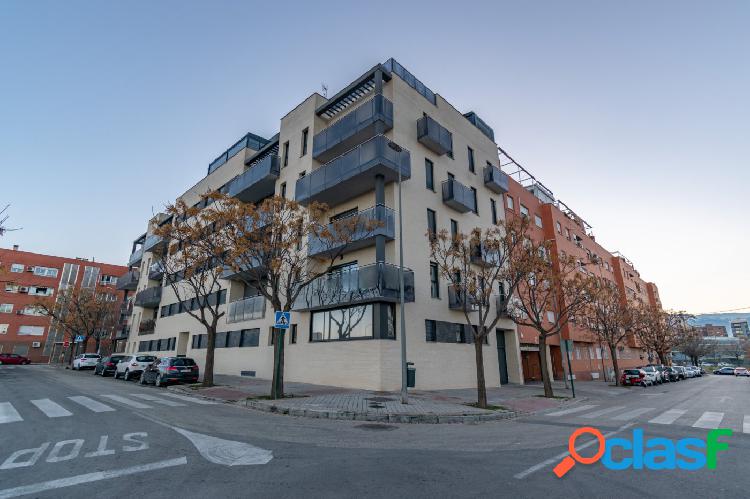 Piso amplio de 3 Dormitorios y 2 Ba\xc3\xb1os con Garaje y