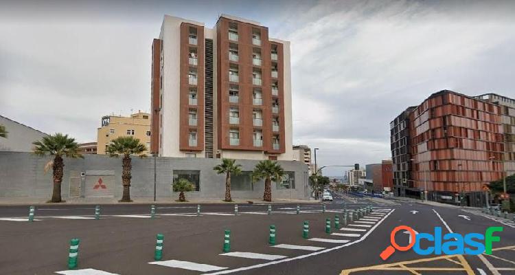 Piso en avenida principal de Santa Cruz de Tenerife y junto