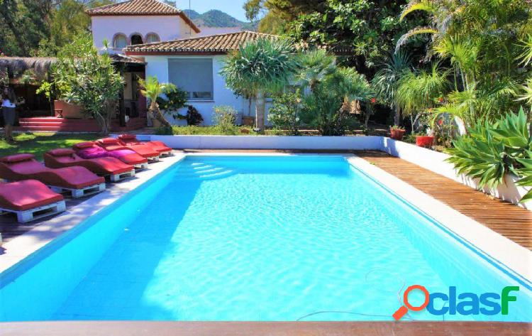 UNA VILLA DE ENSUE\xc3\x91O EN BENALM\xc3\x81DENA