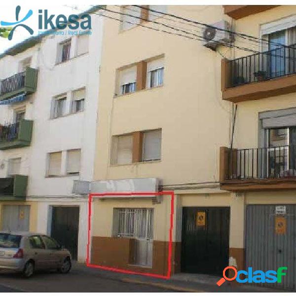 VENTA LOCAL COMERCIAL EN CALLE PABLO VI, LEPE