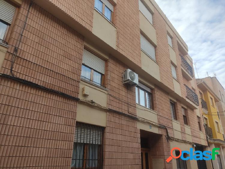 VIVIENDA DE 3 DORMITORIOS EN ZONA CENTRO