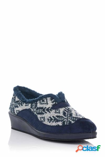 Zapatilla de casa con cuña