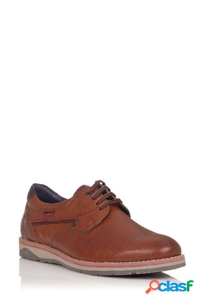 Zapato con cordón en piel