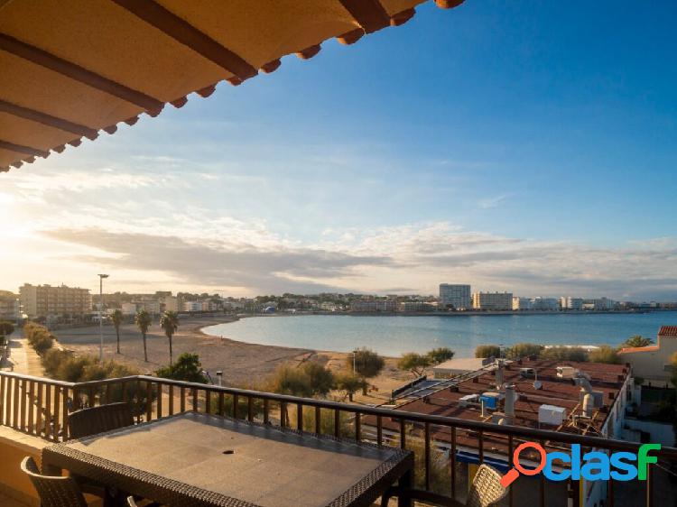 Ático con vistas al mar